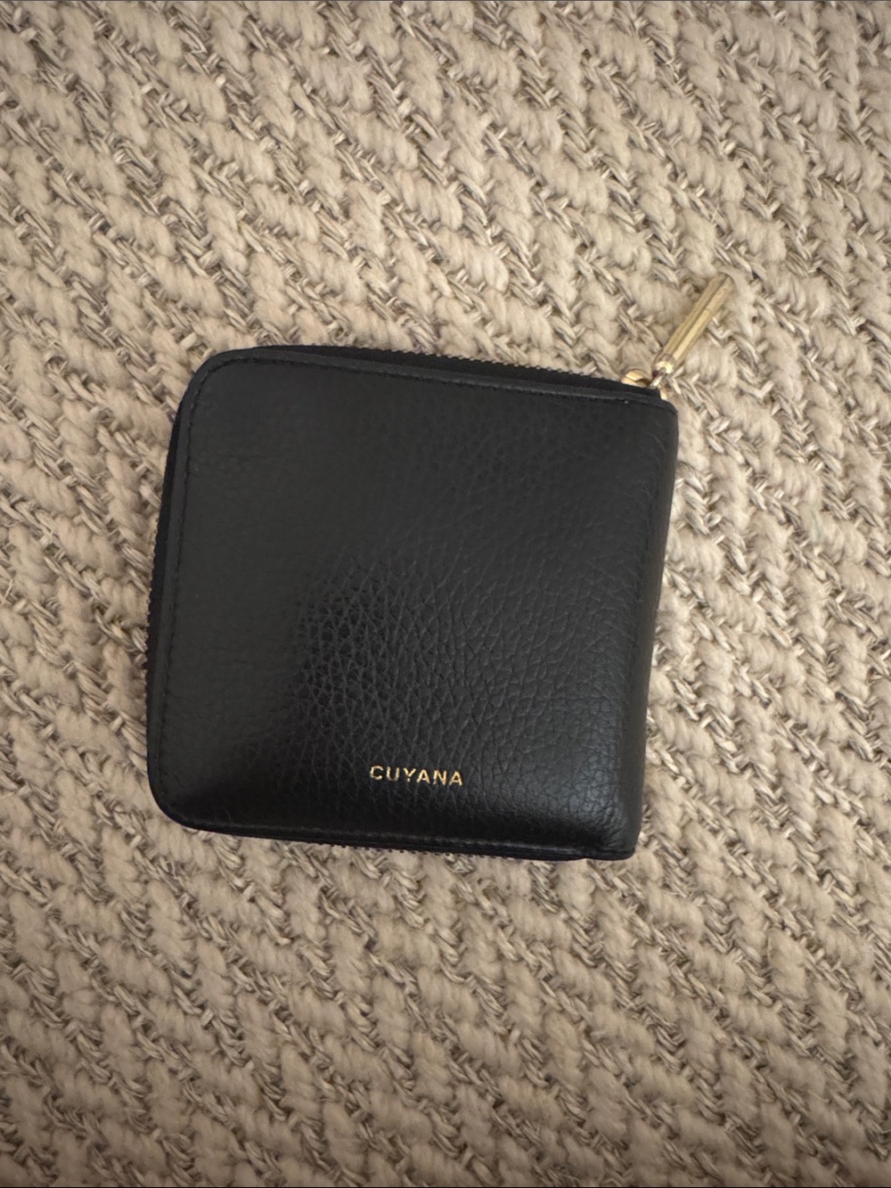 Cuyana Black Pebbled Leather Zip Card Wallet with Gold Hardware